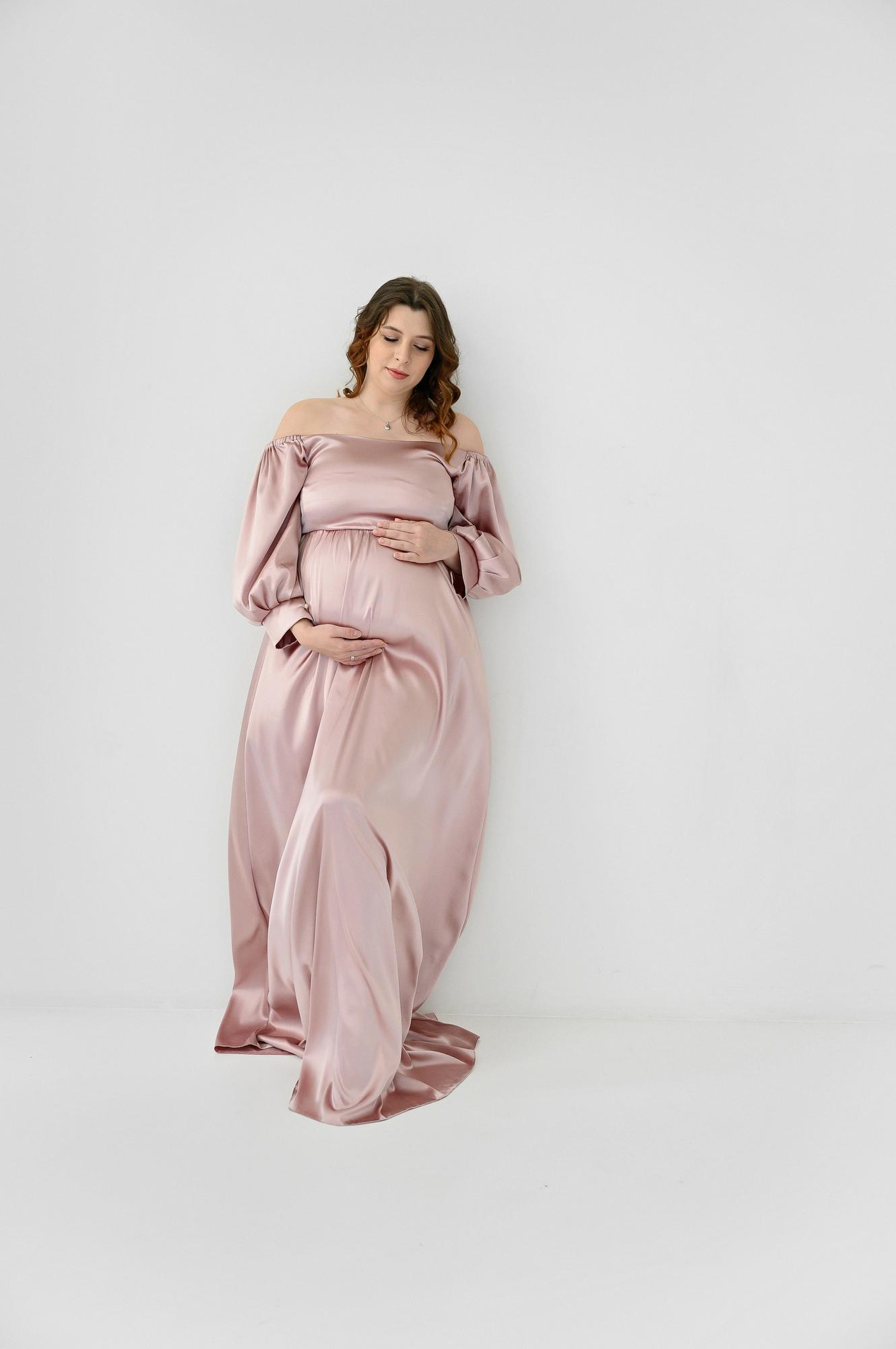 Жемчужное пудровое шелк спущенные рукава