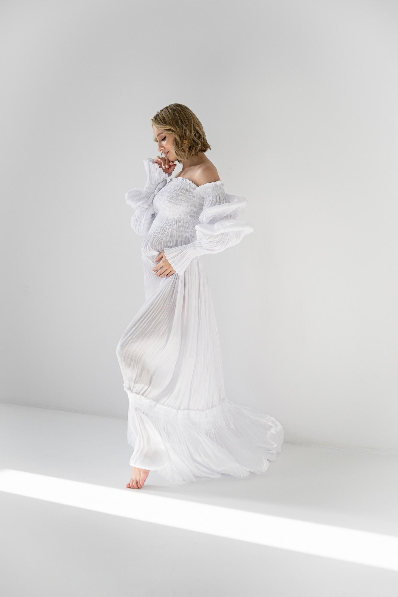 Белое плиссировка гофре с рукавами