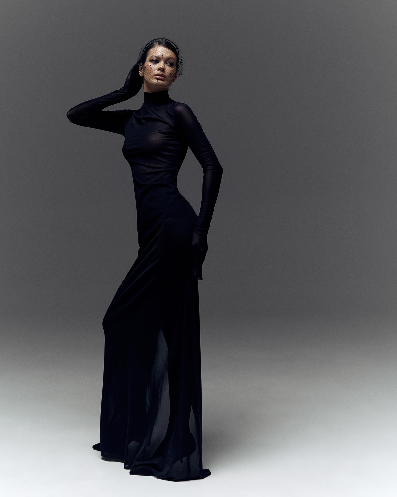 Черная сетка с рукавами под горло