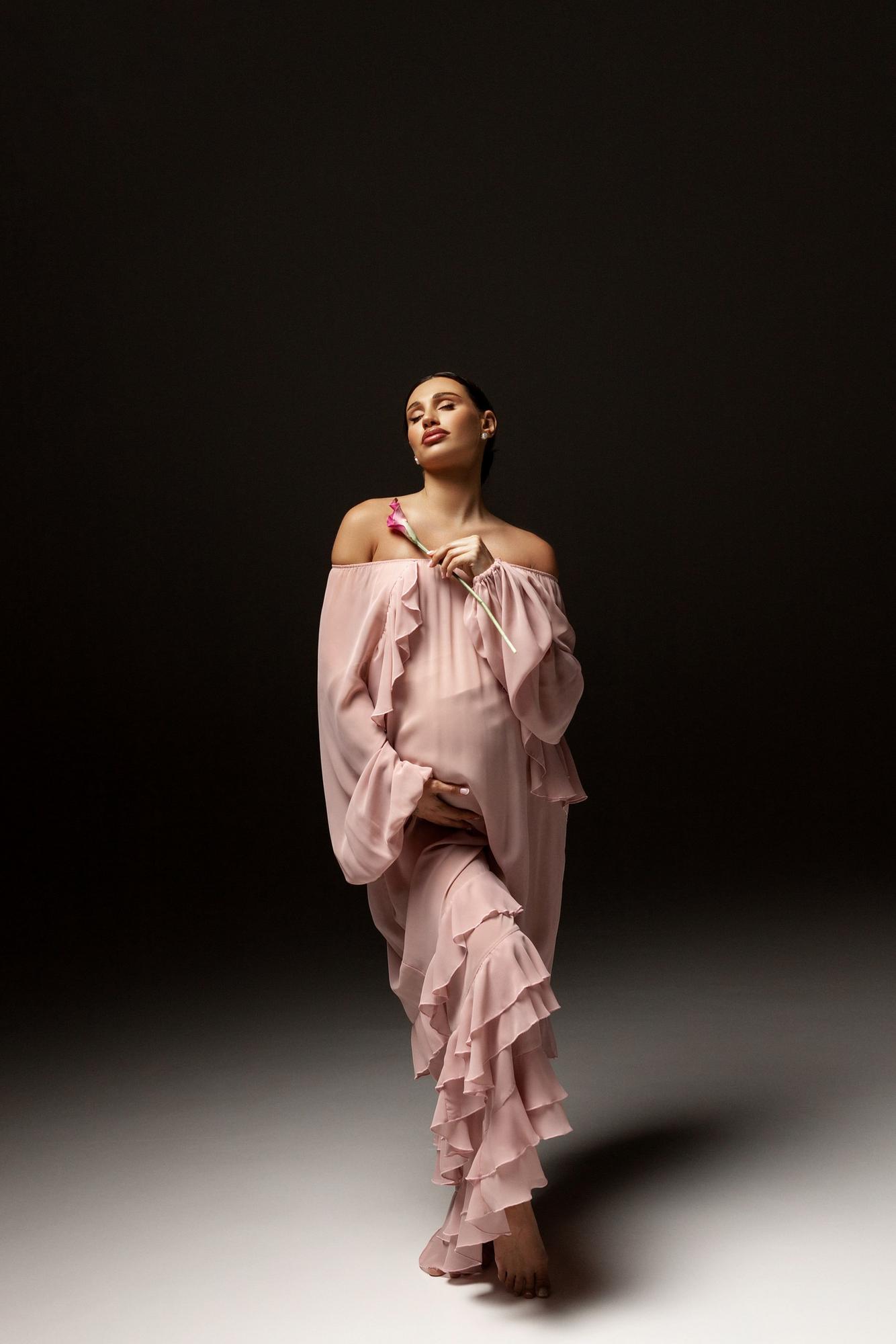 Пудровое шифон рукава воланы будуарное