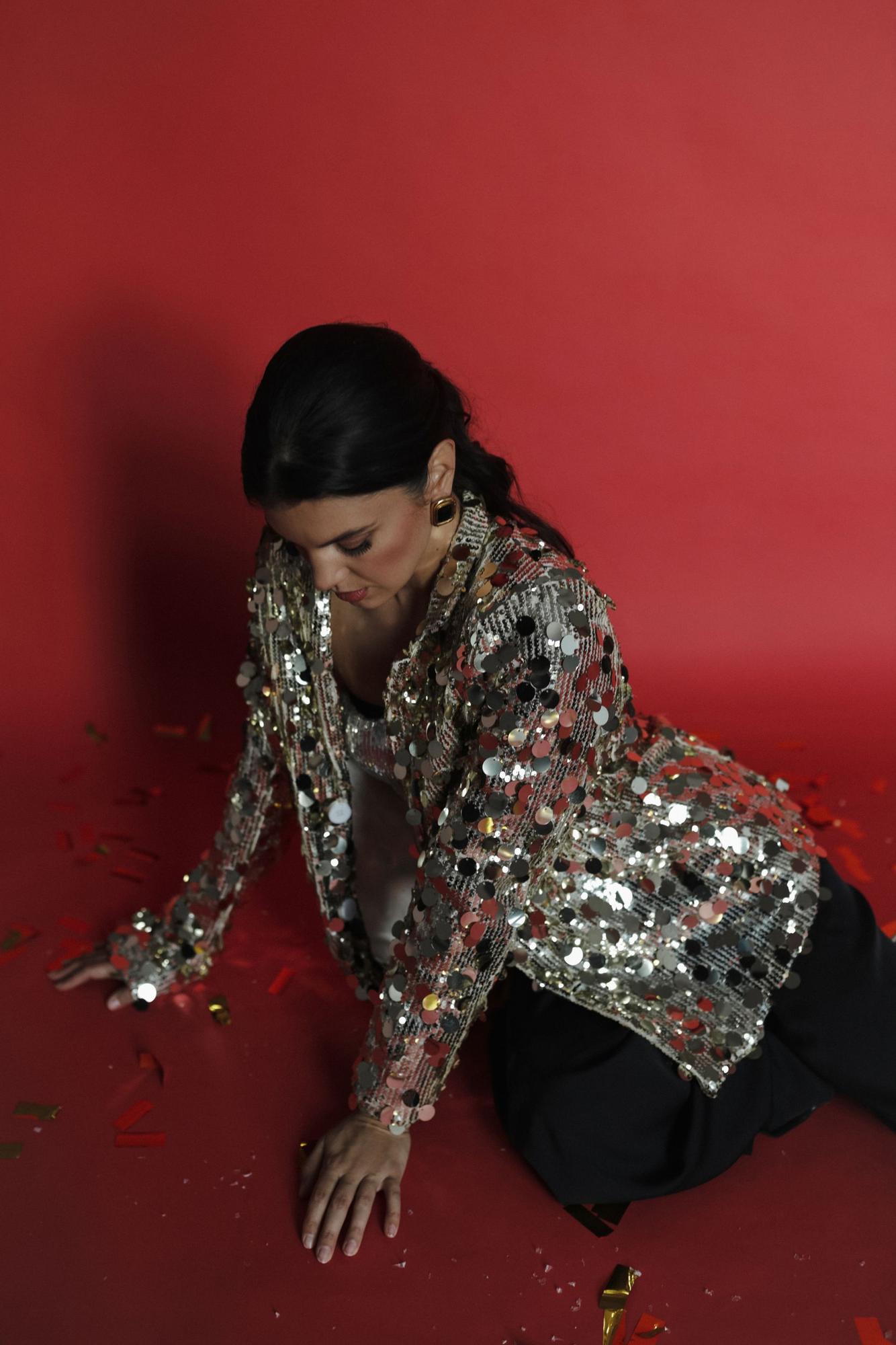 Пиджак золотой в крупную пайетку