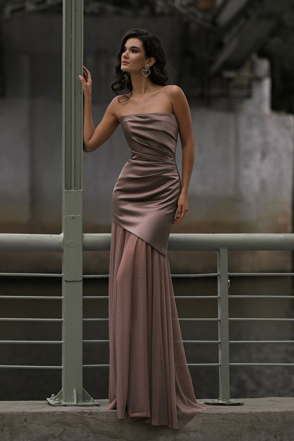 Шоколад атлас открытый верх съемная юбка Челиз