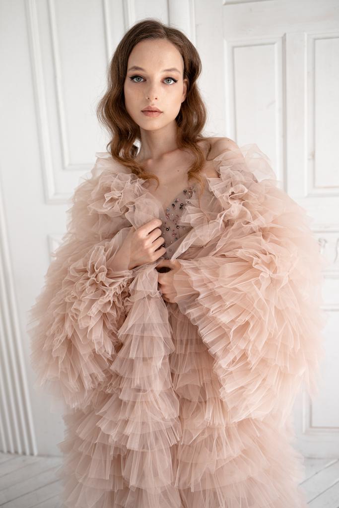 Накидка из фатина «No13»