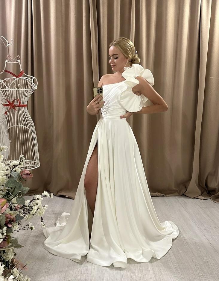 Свадебное платье на одно плечо Like Miracle - Naomi