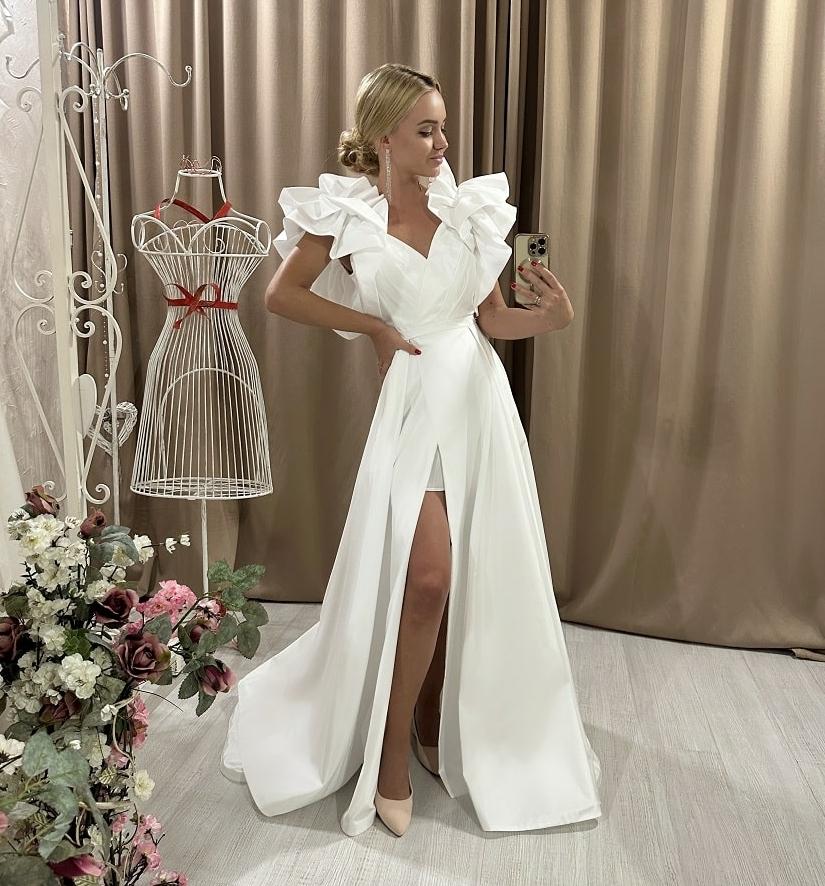 Необычное свадебное платье с бантами на плечах Like Miracle - Dresy