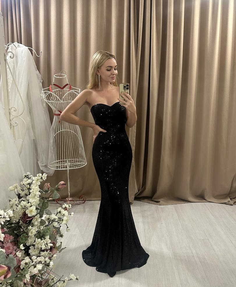 Чёрное блестящие вечернее платье в пол в пайетку