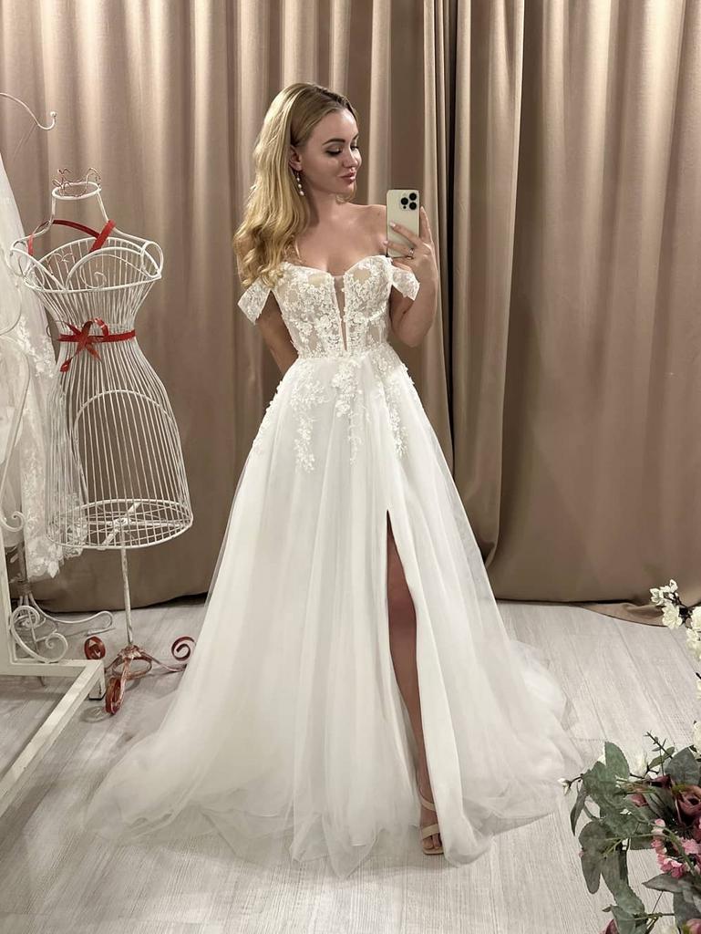 Vera свадебное платье образ с распущенной причёской