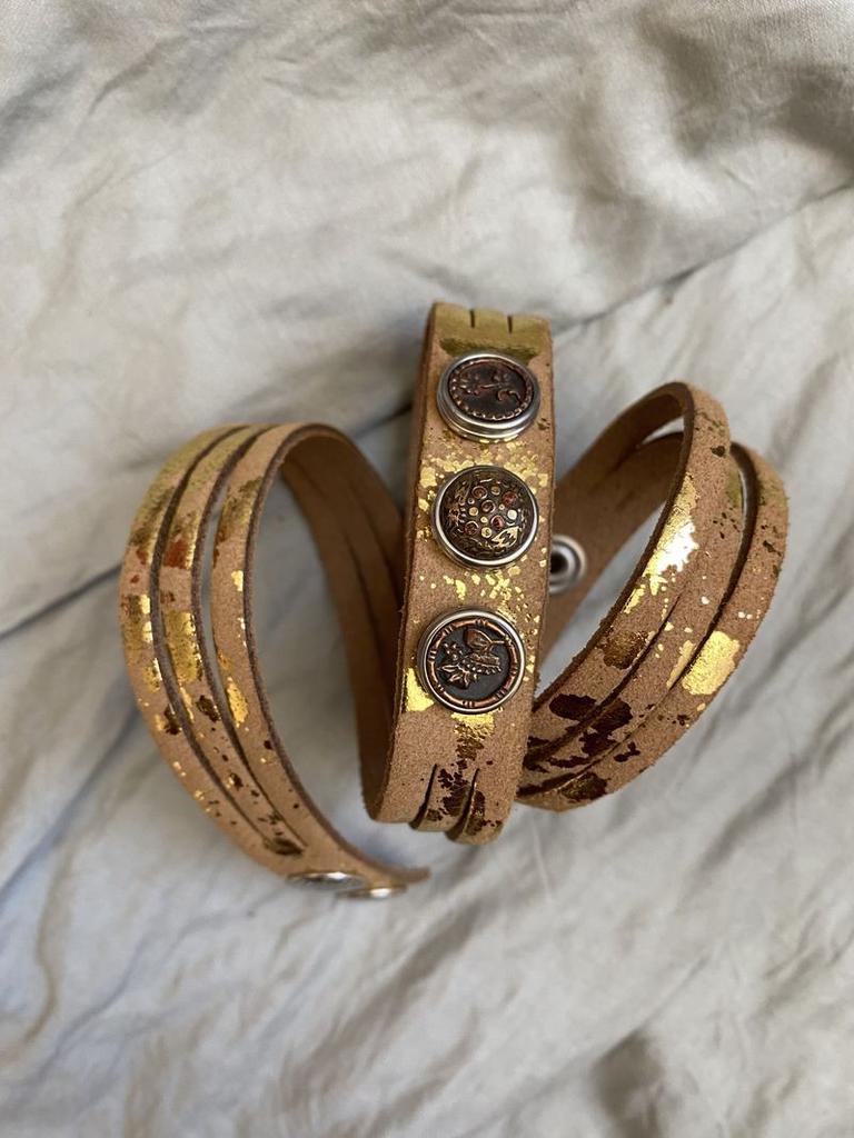 Petite Браслет тройной Золотые капли натуральный