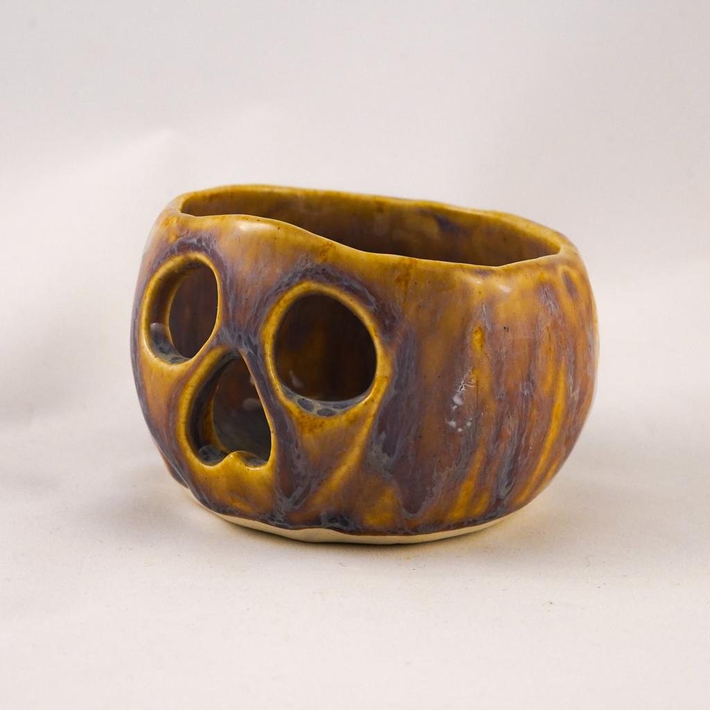 Подсвечник "Череп"