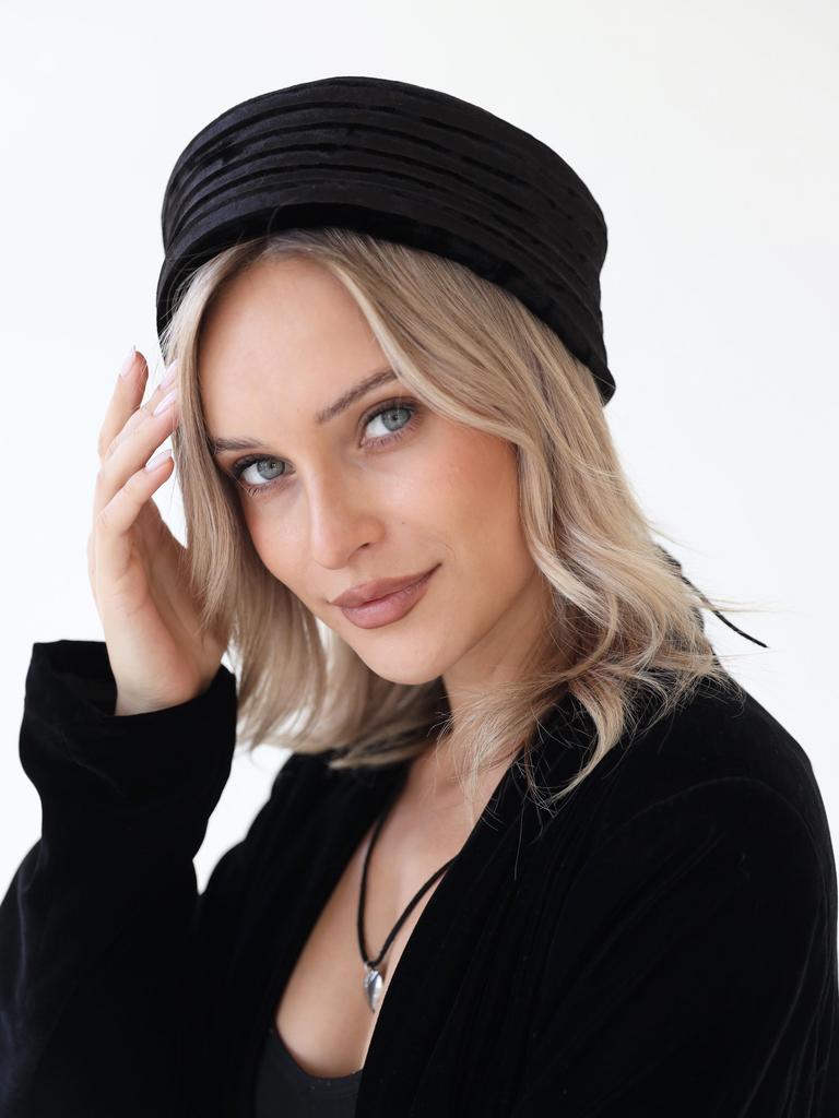 Б24- 5 шляпка женская ТАБЛЕТКА бархат креш