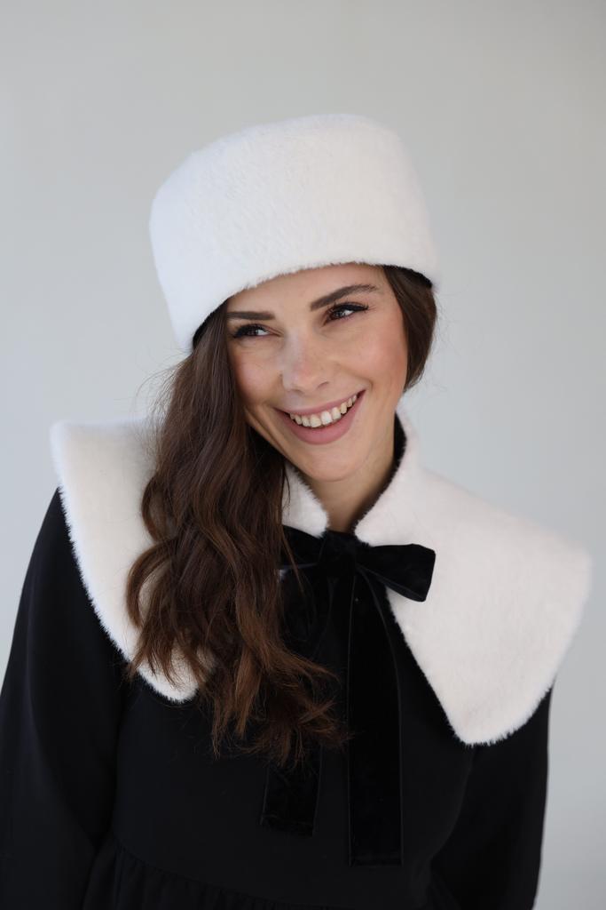 Воротник мех молочный