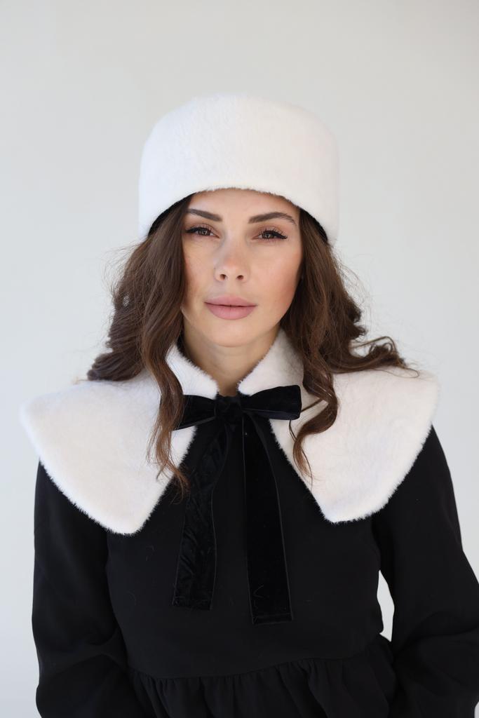 Т24-14шляпка женская ТАБЛЕТКА  мех  молочный