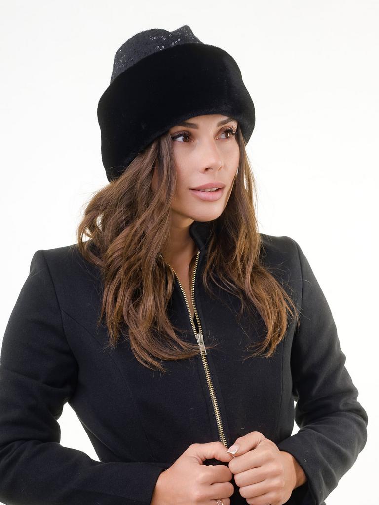 П26-11 Пилотка пайетки черные/мех