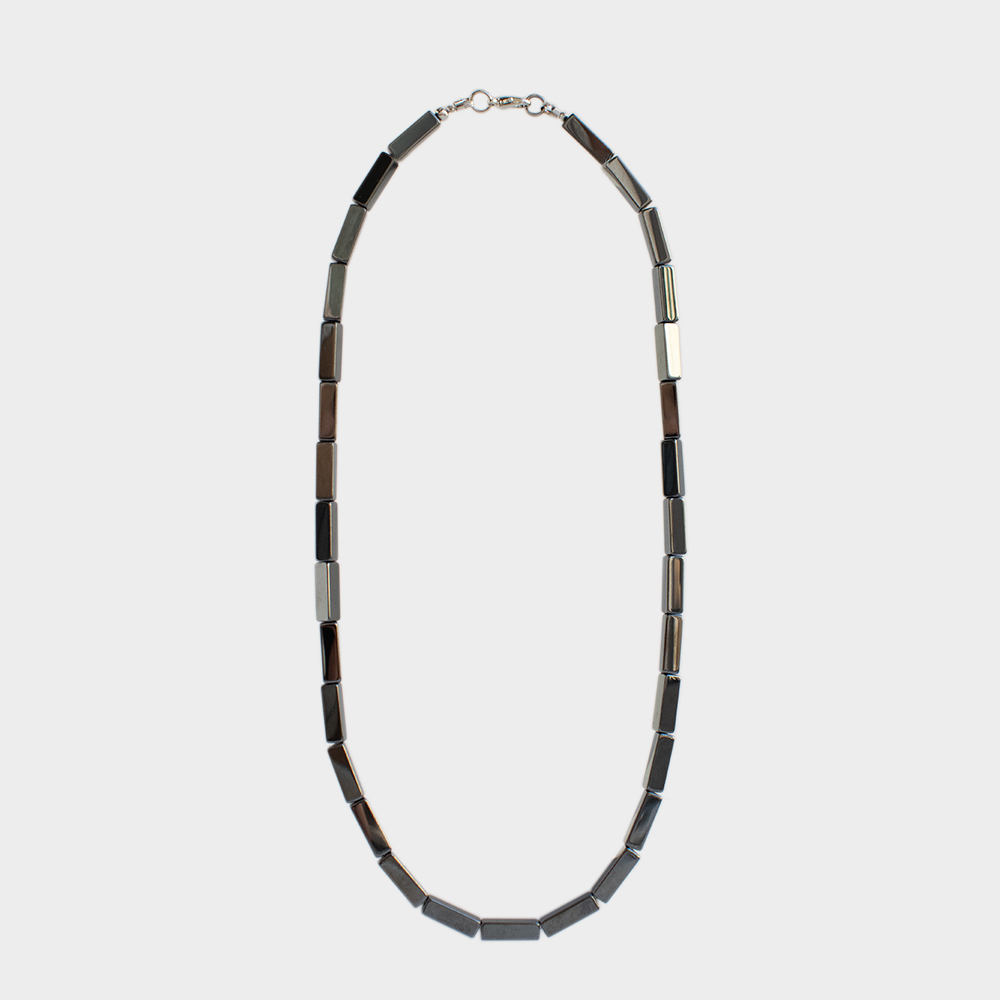 бусы из гематита