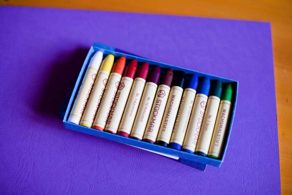 Набор восковых пальчиковых мелков 12 цветов