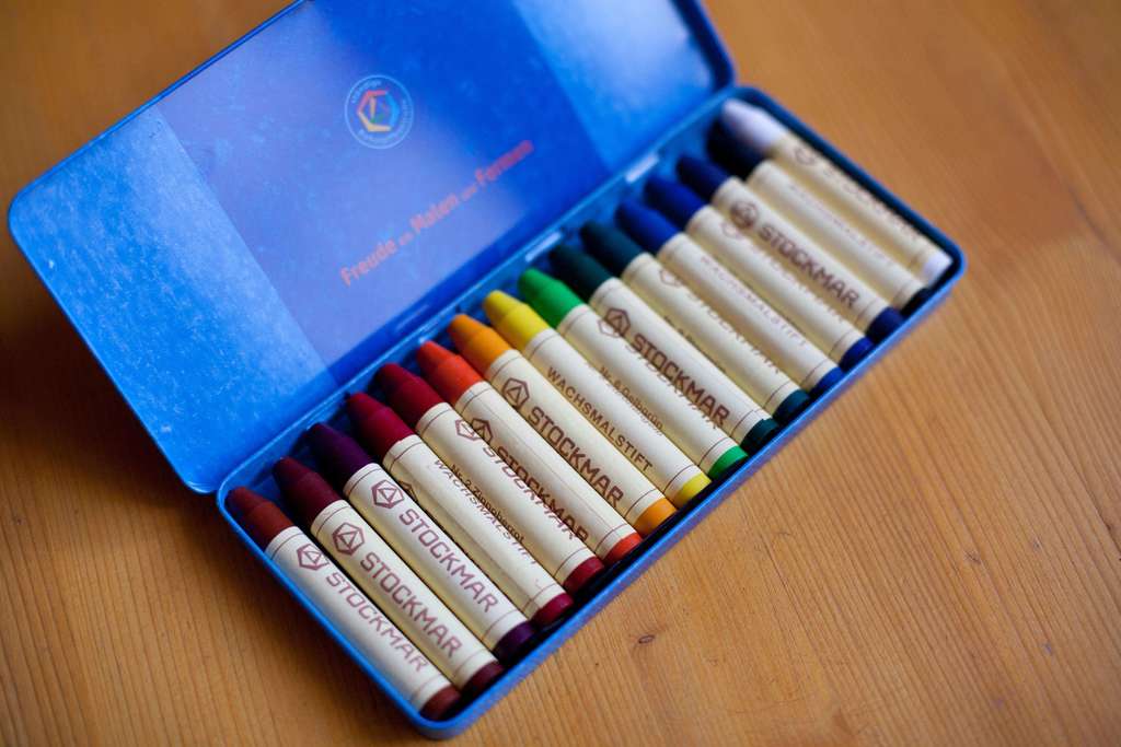 Набор восковых пальчиковых мелков 16 цветов