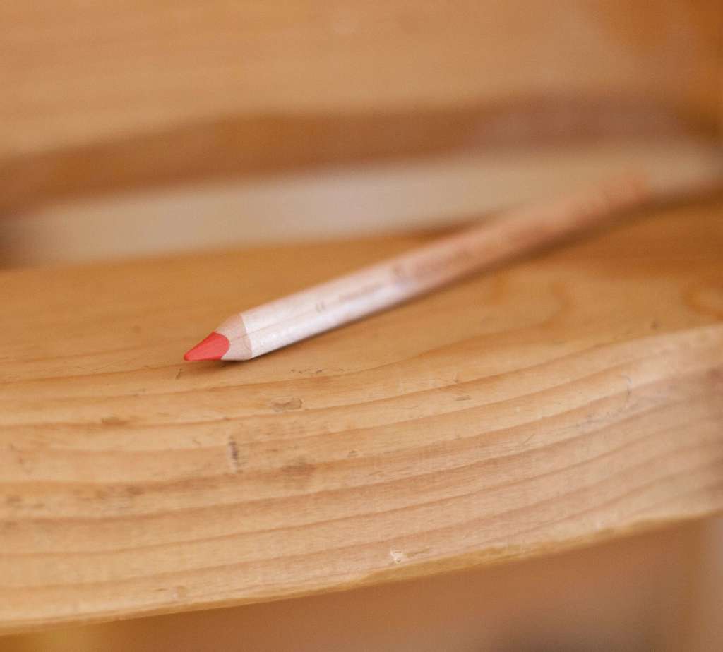 Карандаш трехгранный нелакированный AMS (АМС), шт - алый