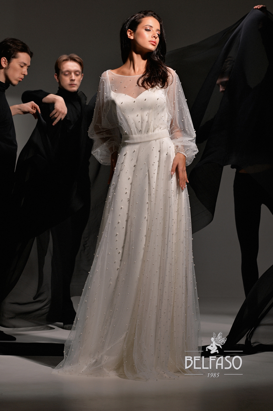 Свадебное платье Джекки с накидкой