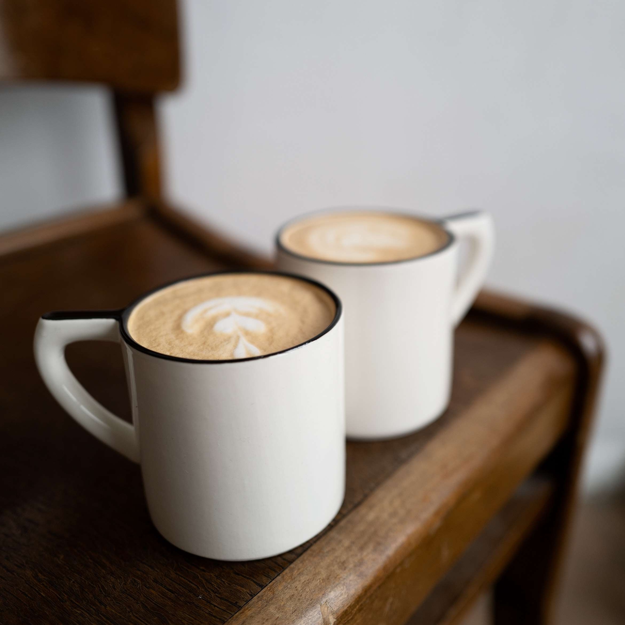 Кружка «Классика» с чёрным кантом