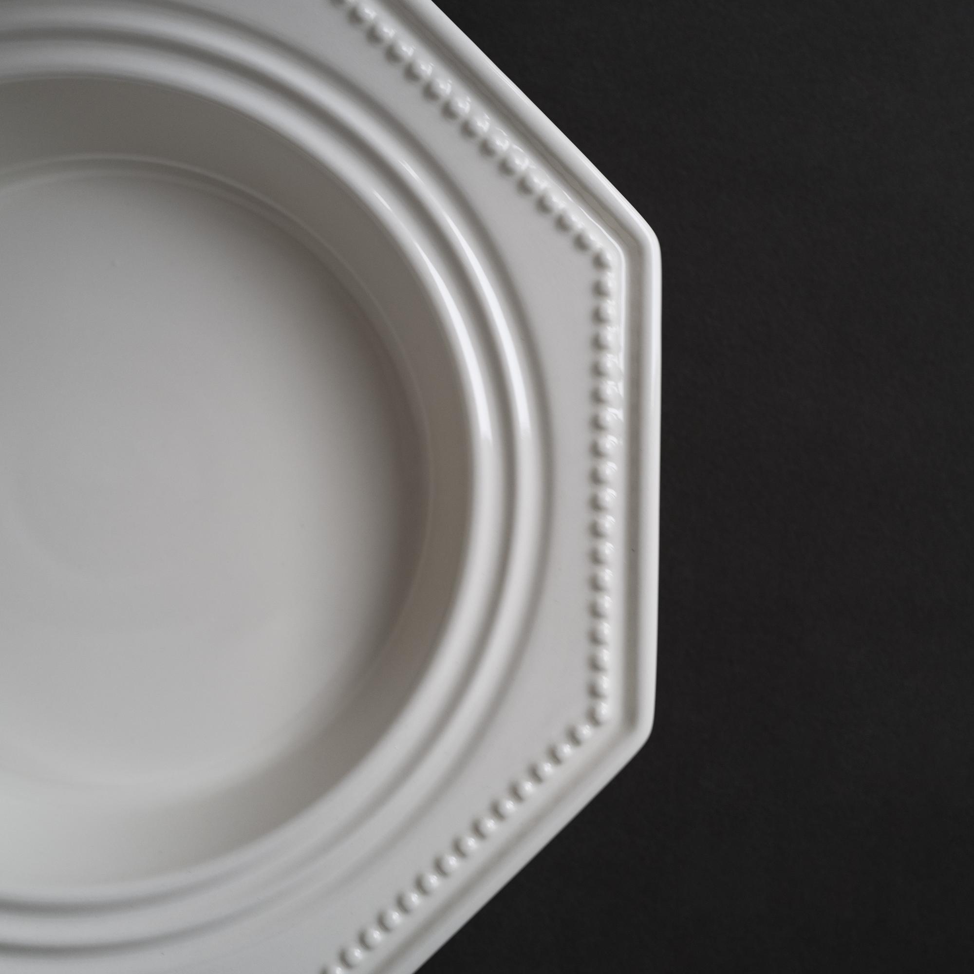 Тарелка «Грета» белая