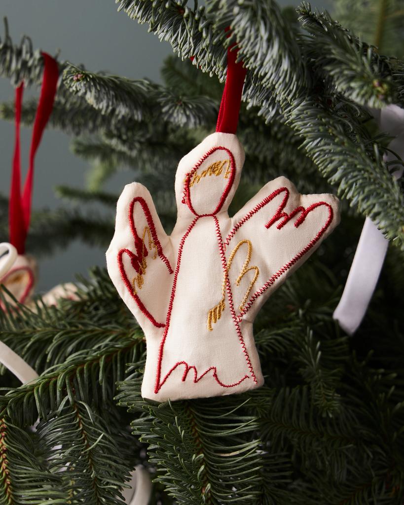 Мягкая ёлочная игрушка в форме ангела