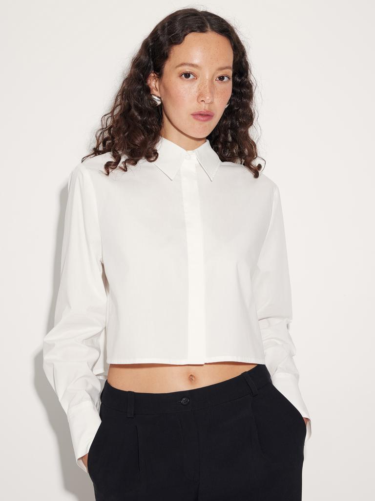 Укороченная рубашка белого цвета