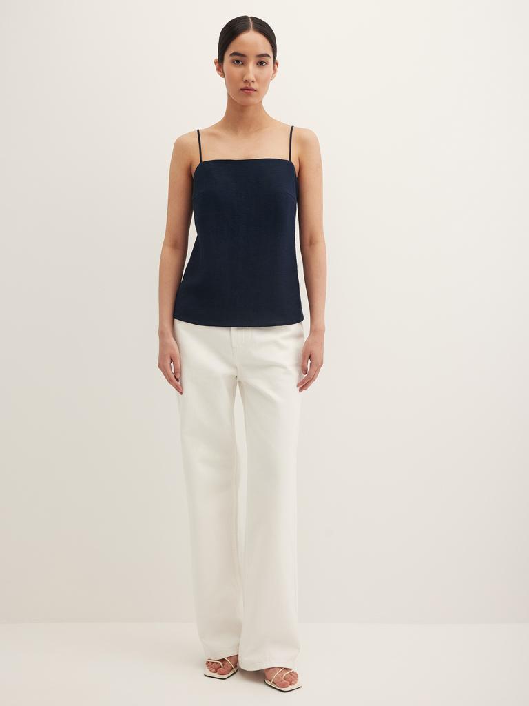 Топ на бретелях