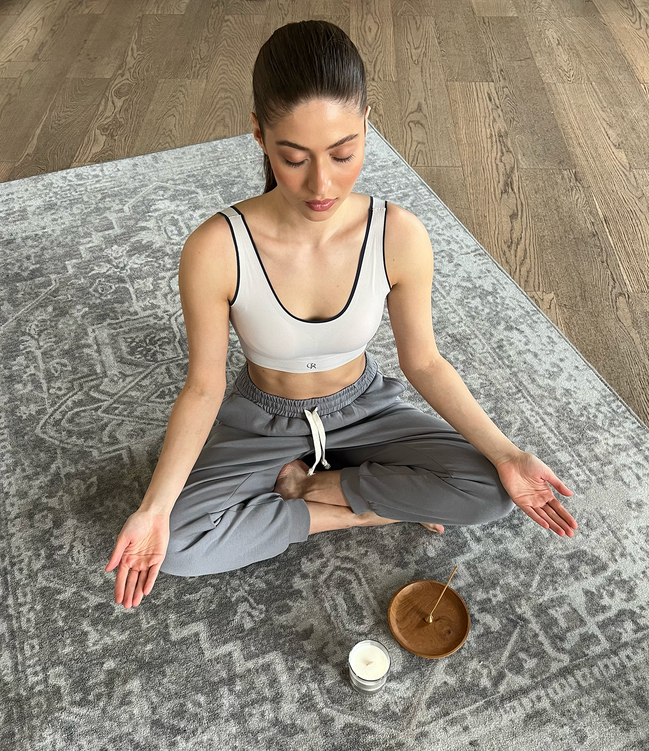 СПОРТИВНЫЕ ШТАНЫ СЕРЫЙ