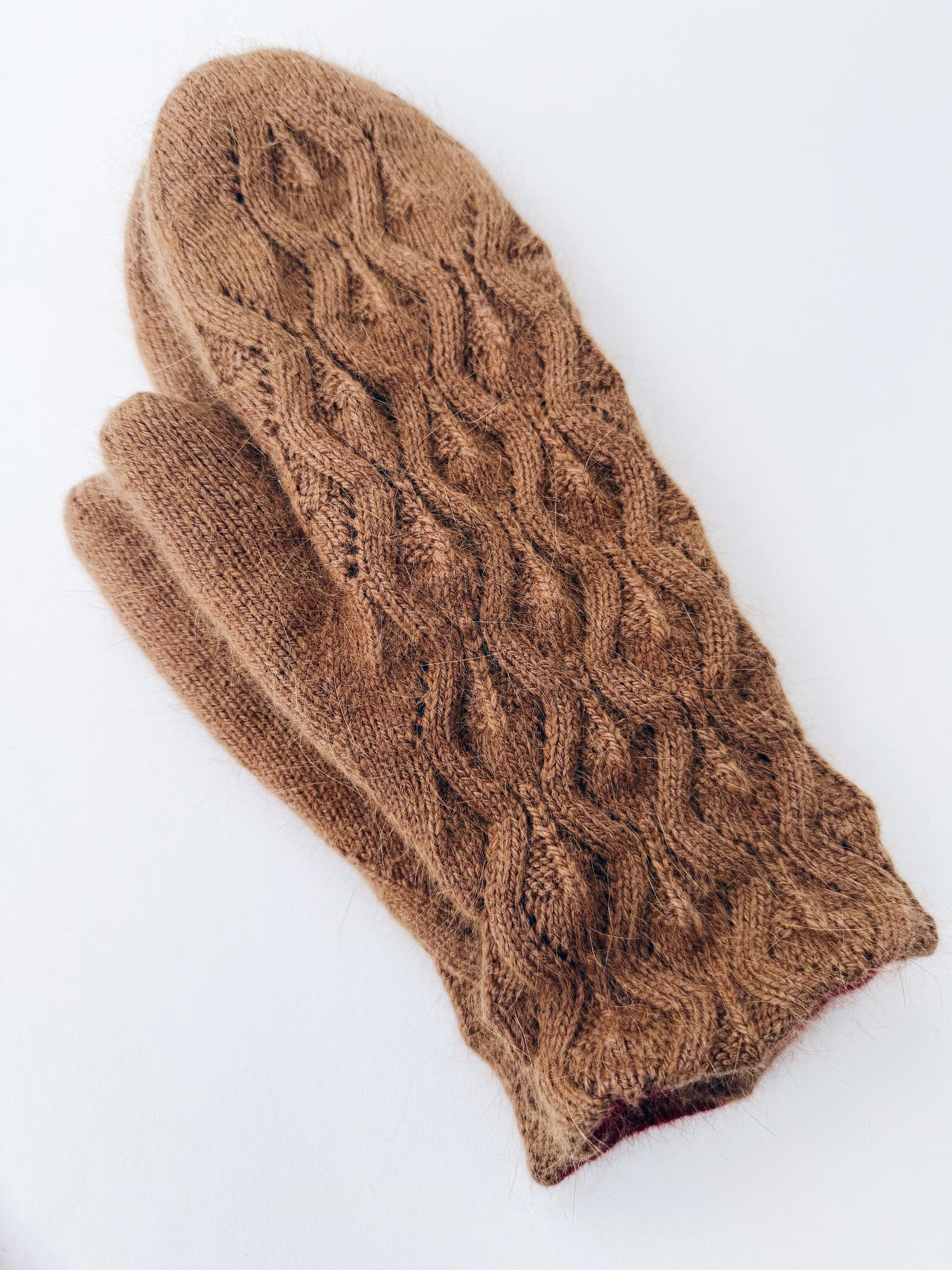 Вязаные варежки двойные L