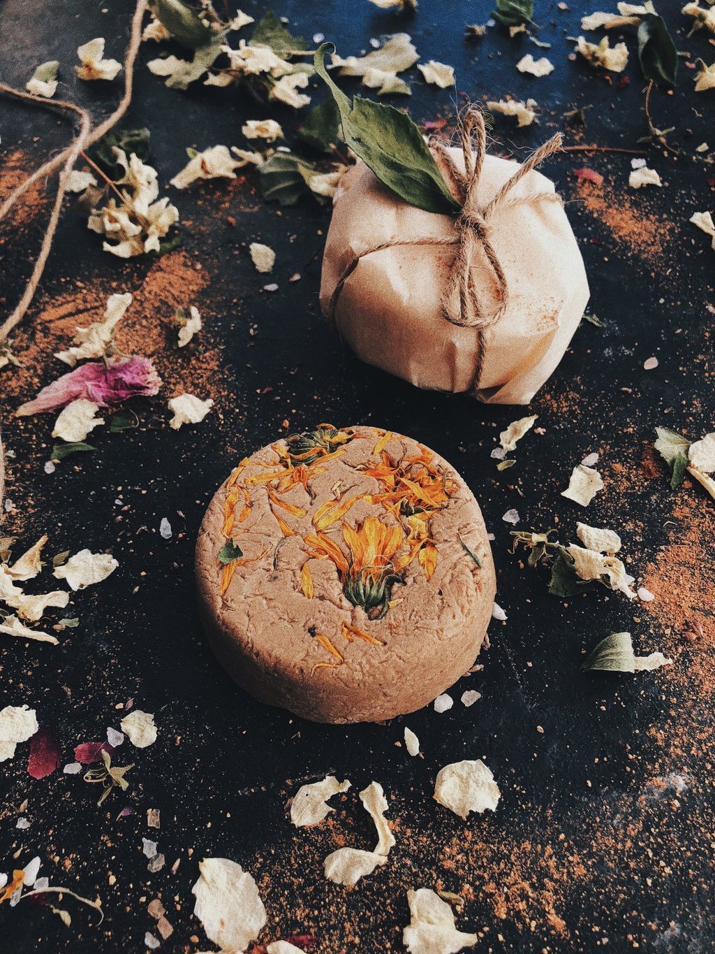 Шампунь для слабых и тусклых волос «Пион и календула»