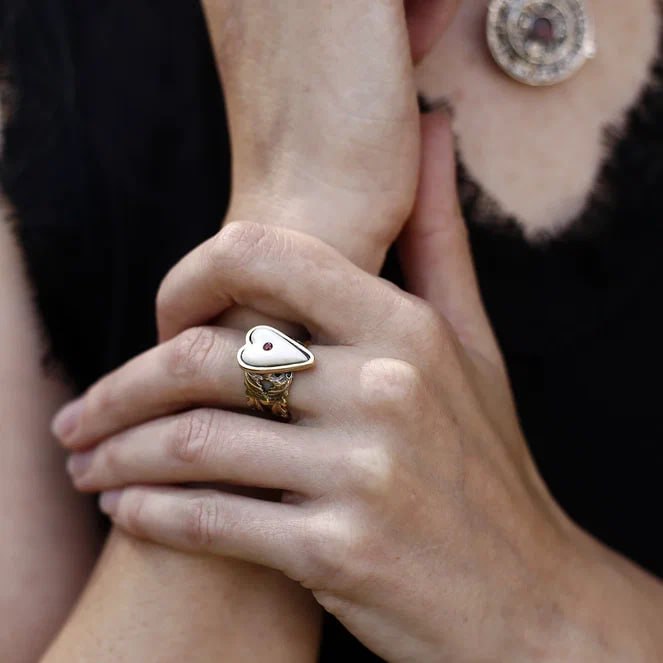 Кольцо с сердцем