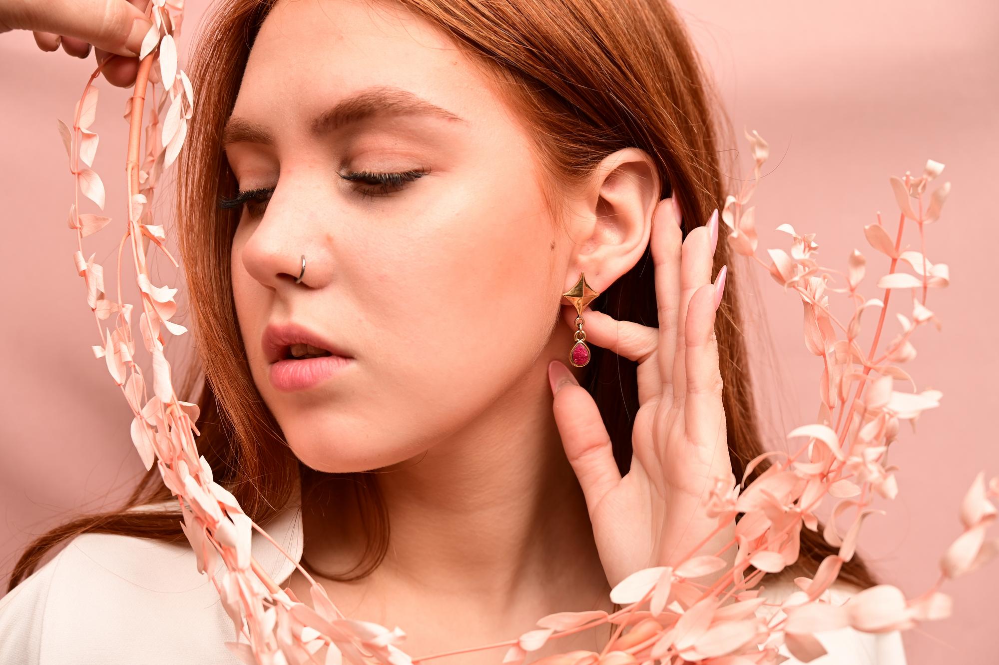 Ассиметричные серьги "Хойя"