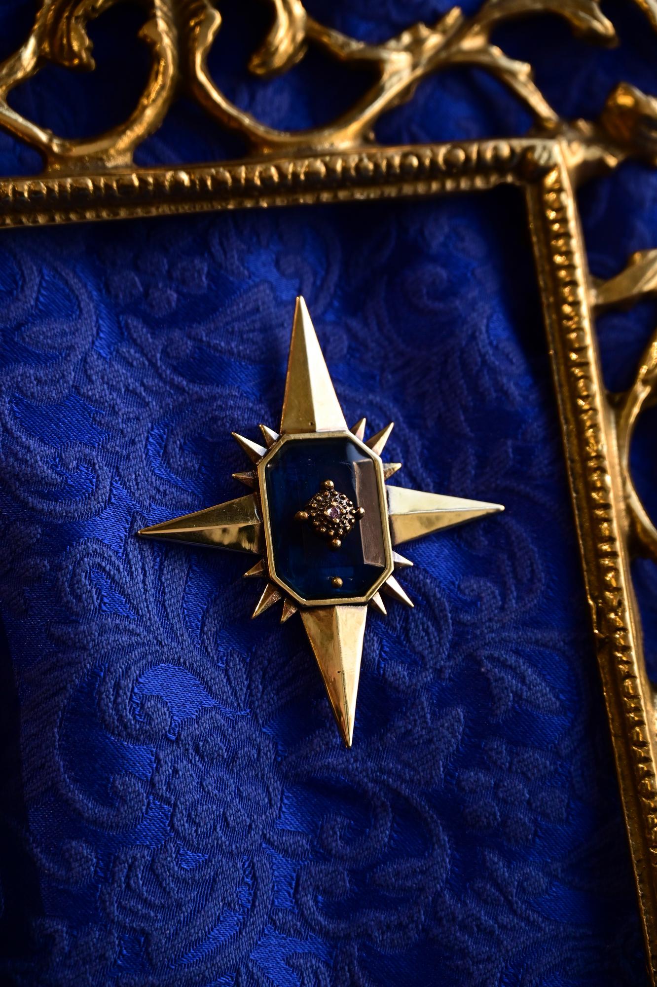Брошь "Звезда Эрмитажа"