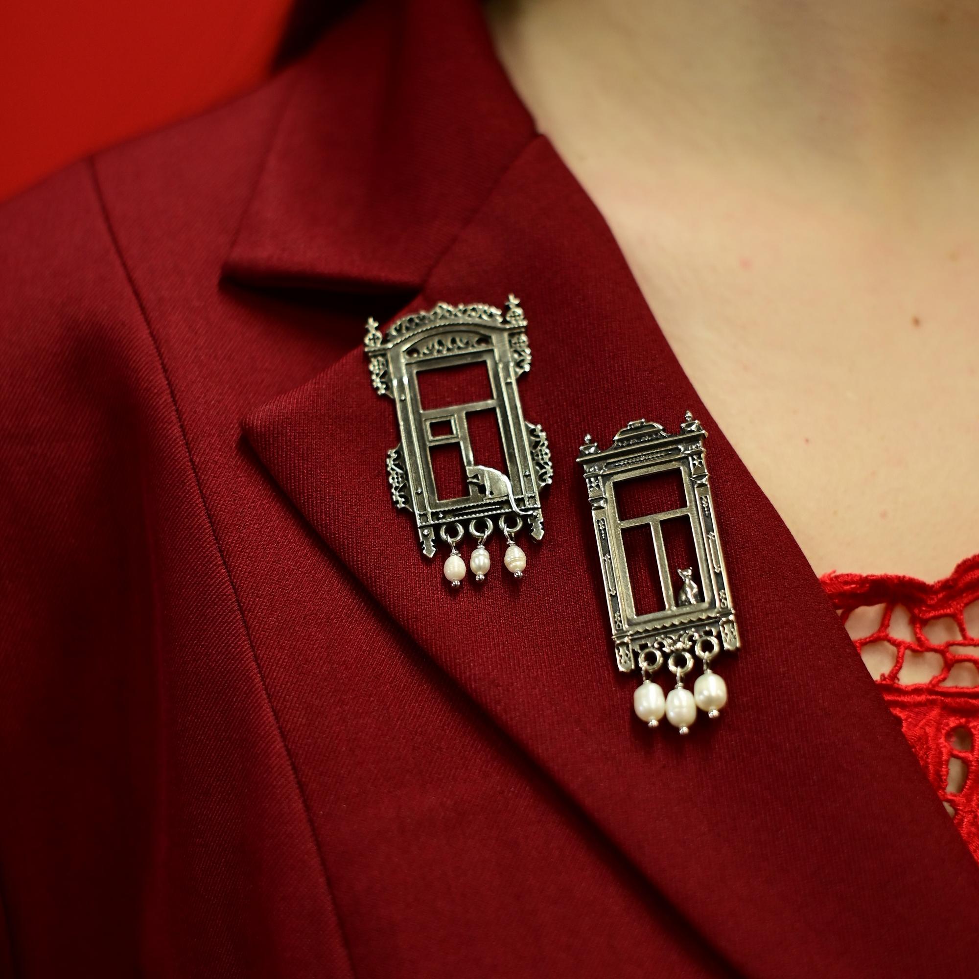 Брошь "Оконце" из мельхиора