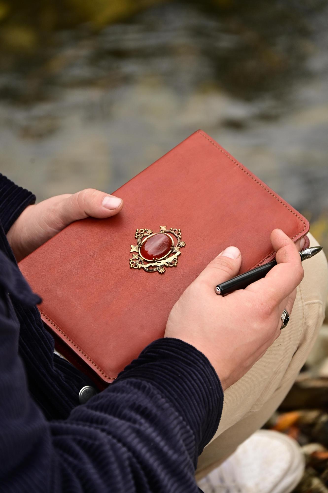 Блокнот "Символ Байкала" с сердоликом