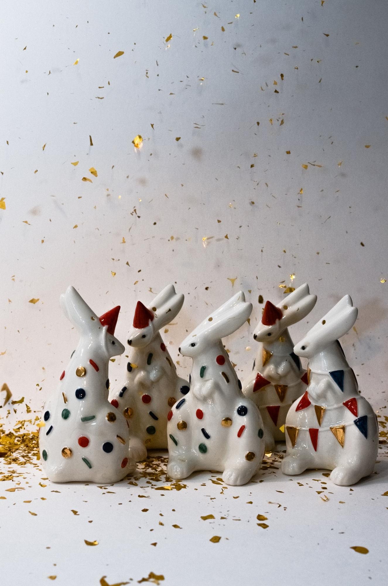 Зайка в конфетти