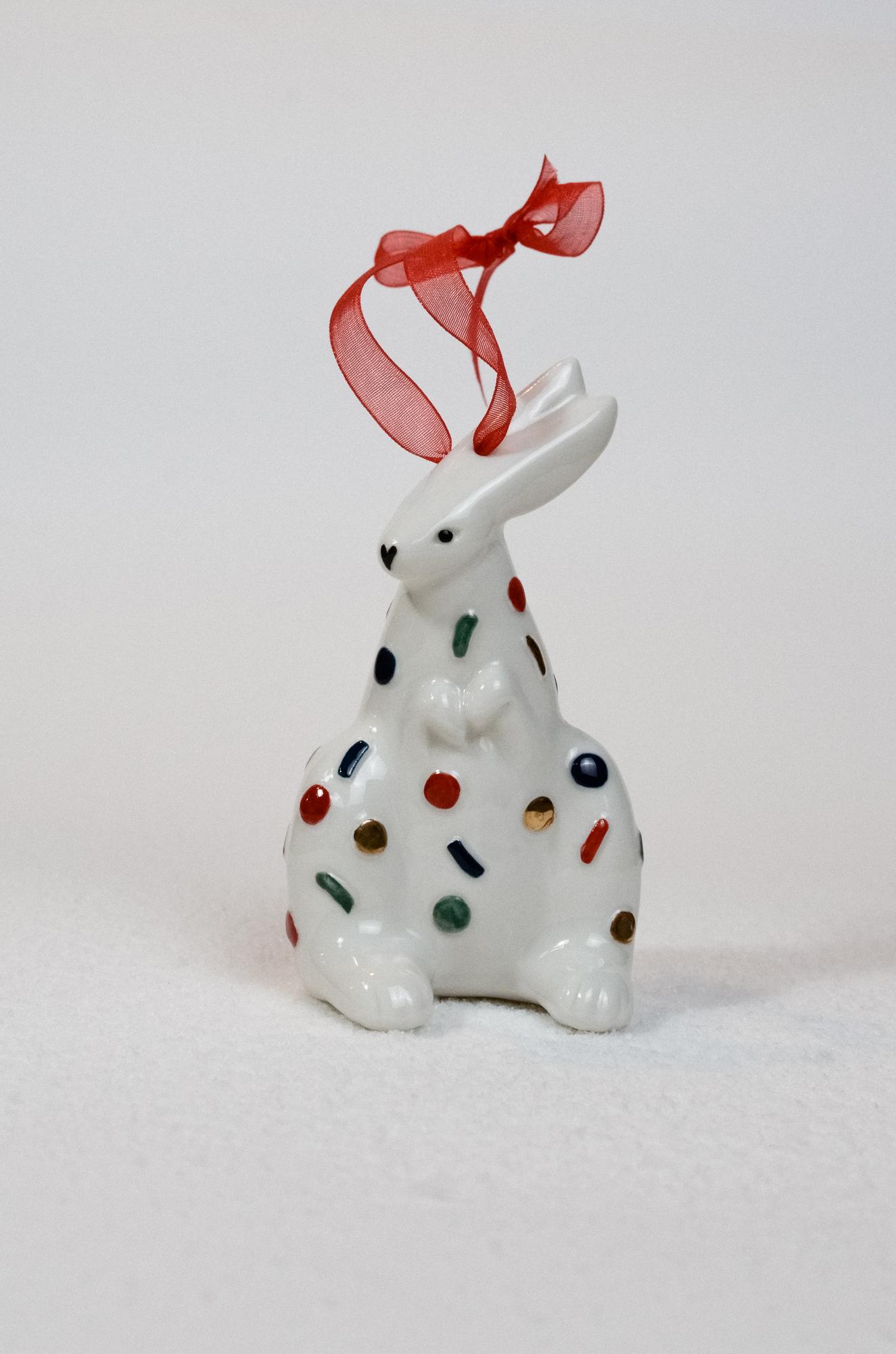 Зайка в конфетти