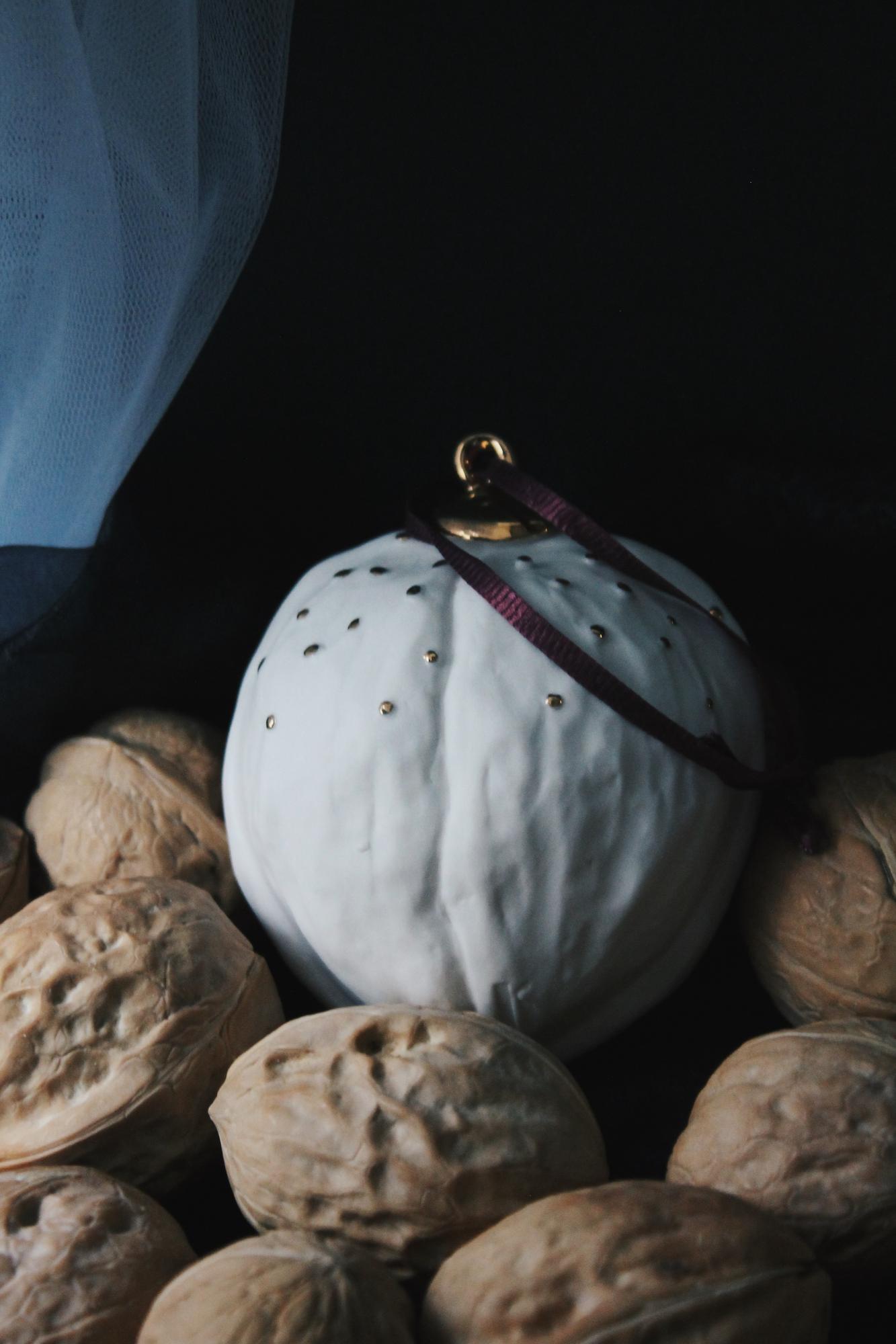 Щелкунчик в орешке