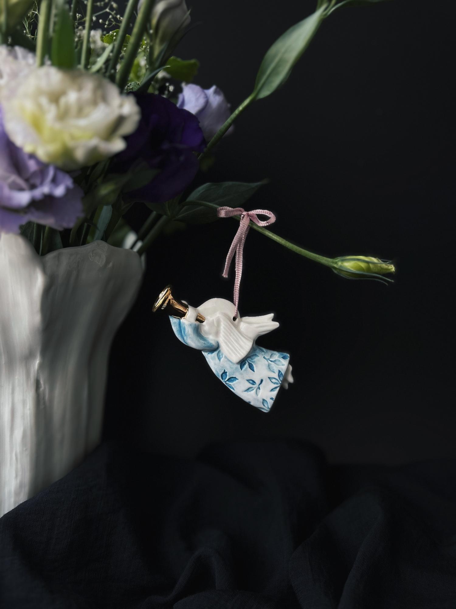 Ангел с трубой