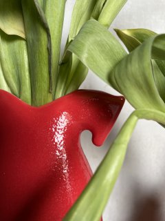 Ваза Конь Тяни-толкай красный