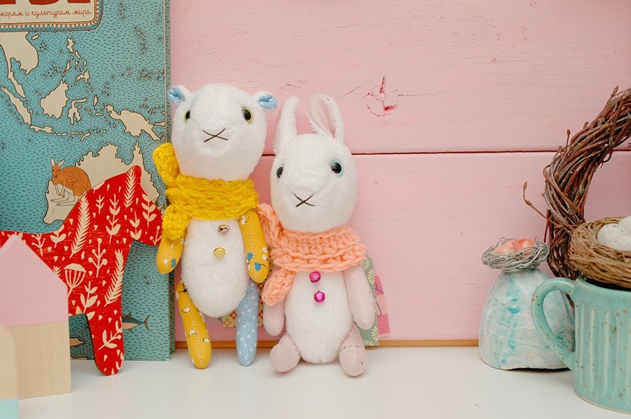 Малыши в шарфиках