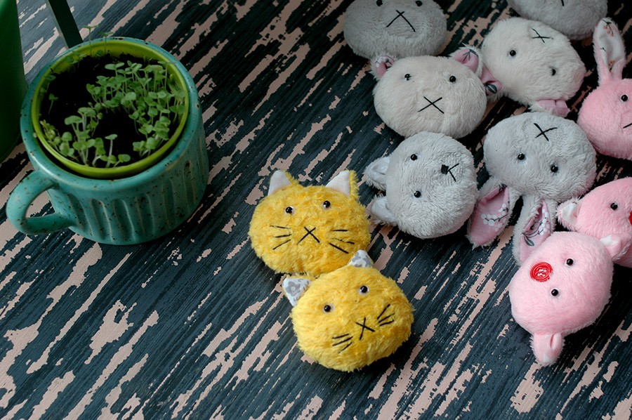 Брошки Котики