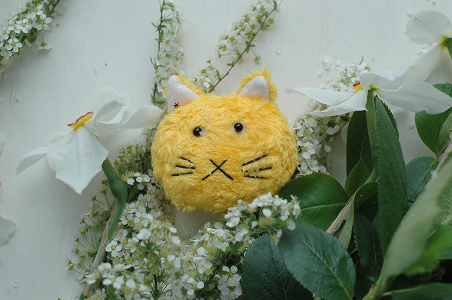 брошка котик