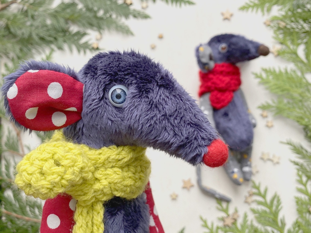 Мыши в шарфах