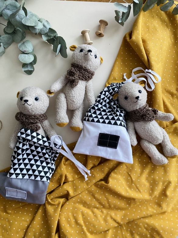 Мишка в домике