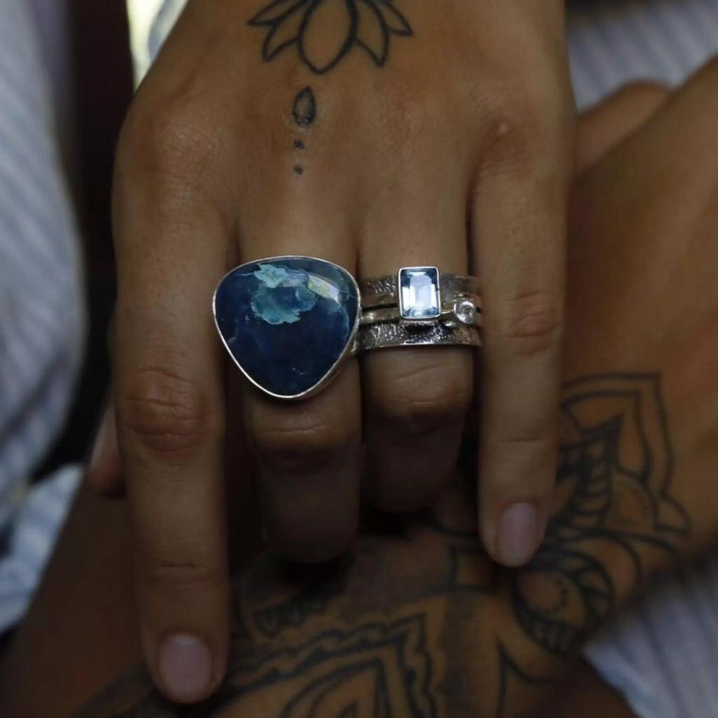 Кольцо-механизм рустик с прямоугольным голубым и белым топазами (фасет) (Ag 925)