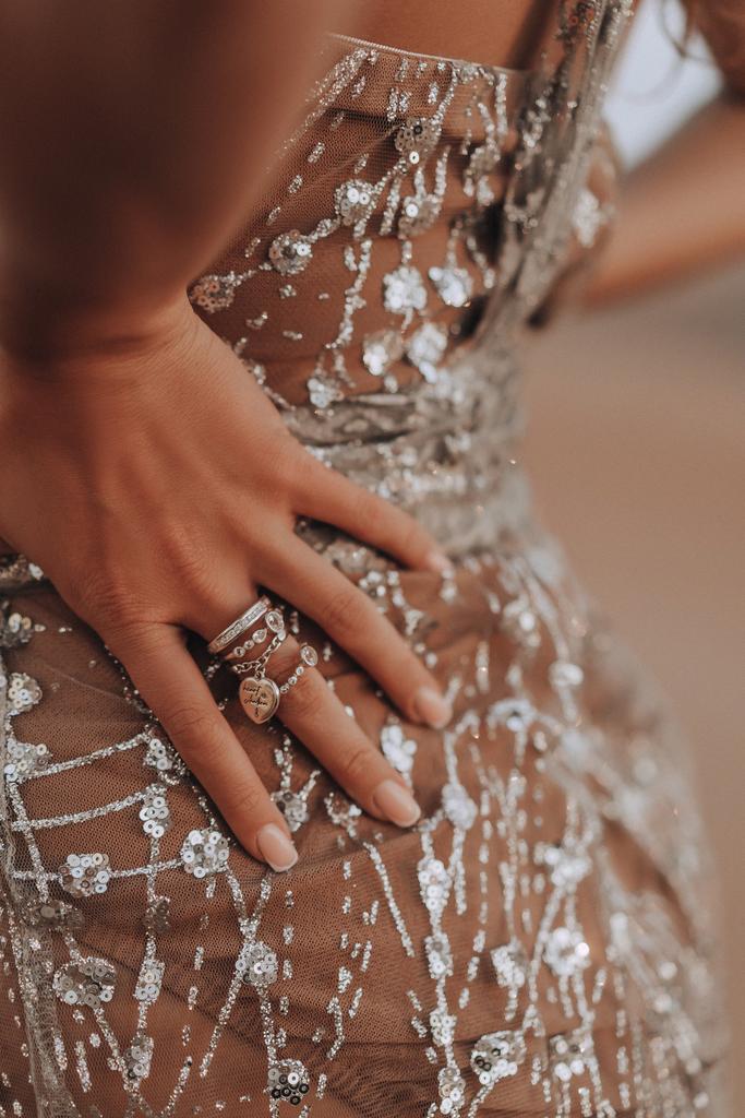 Кольцо с дорожкой белых цирконов (Ag 925)