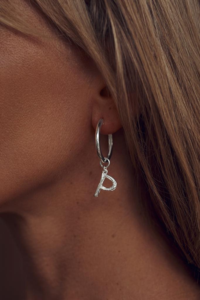 Подвеска на серьгу "P" (Ag 925)