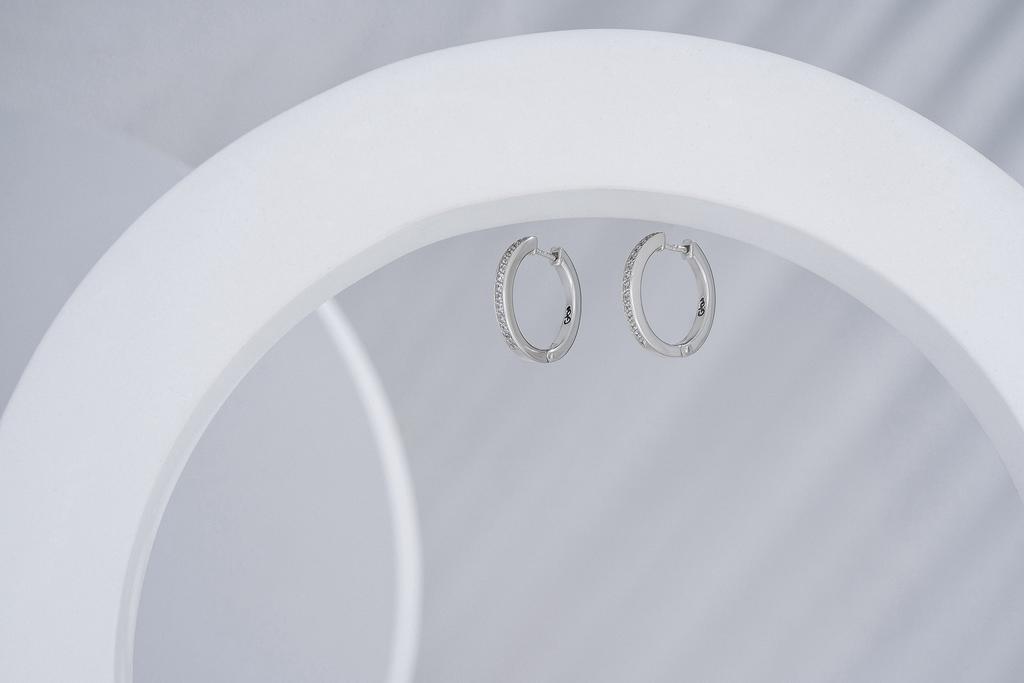 Серьги-Конго Мерцающий белый циркон (Ag 925)