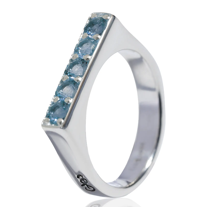 Кольцо "Сияй" с голубым топазом (Ag 925)